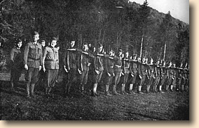 Pr�por Prvosienka pri sl�vnostnom nast�pen� v Tisovci